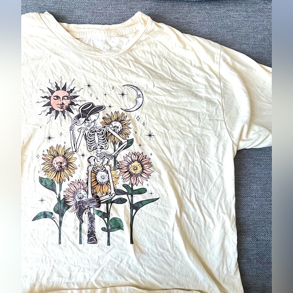Homegirl Society Cowboy Sunflowers Cropped Graphic Tee